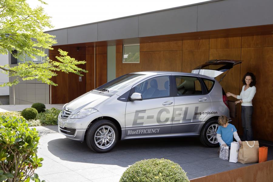  Mercedes-Benz A-Class E-Cell 2010 года  (фото 31 из 35)